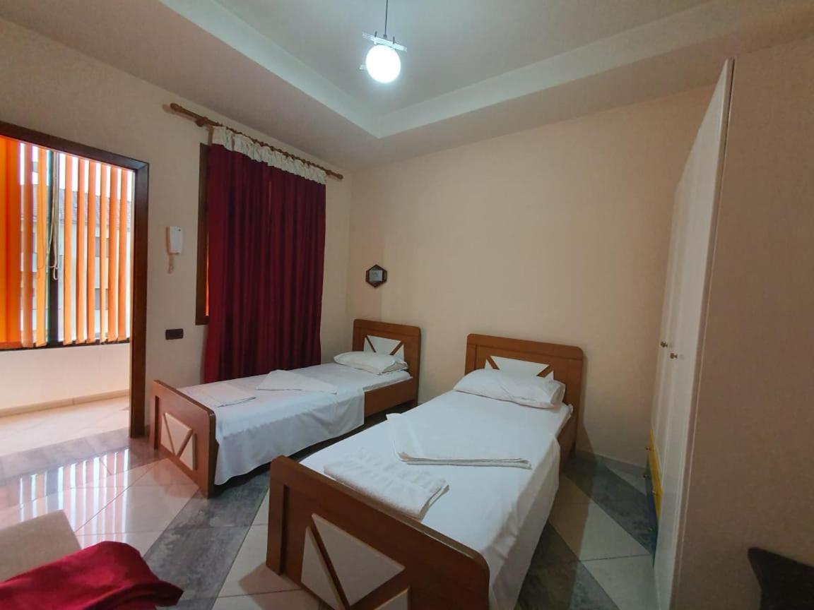 Hotel W Bush Square Fushe-Kruje Esterno foto
